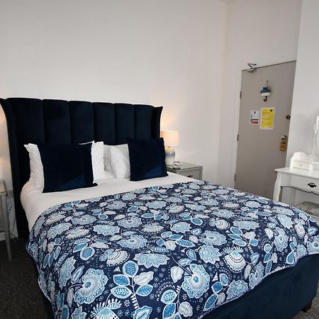 No. 98 Boutique Hotel Веймут Номер фото
