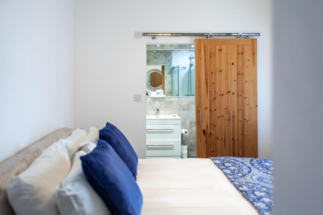 No. 98 Boutique Hotel Веймут Номер фото